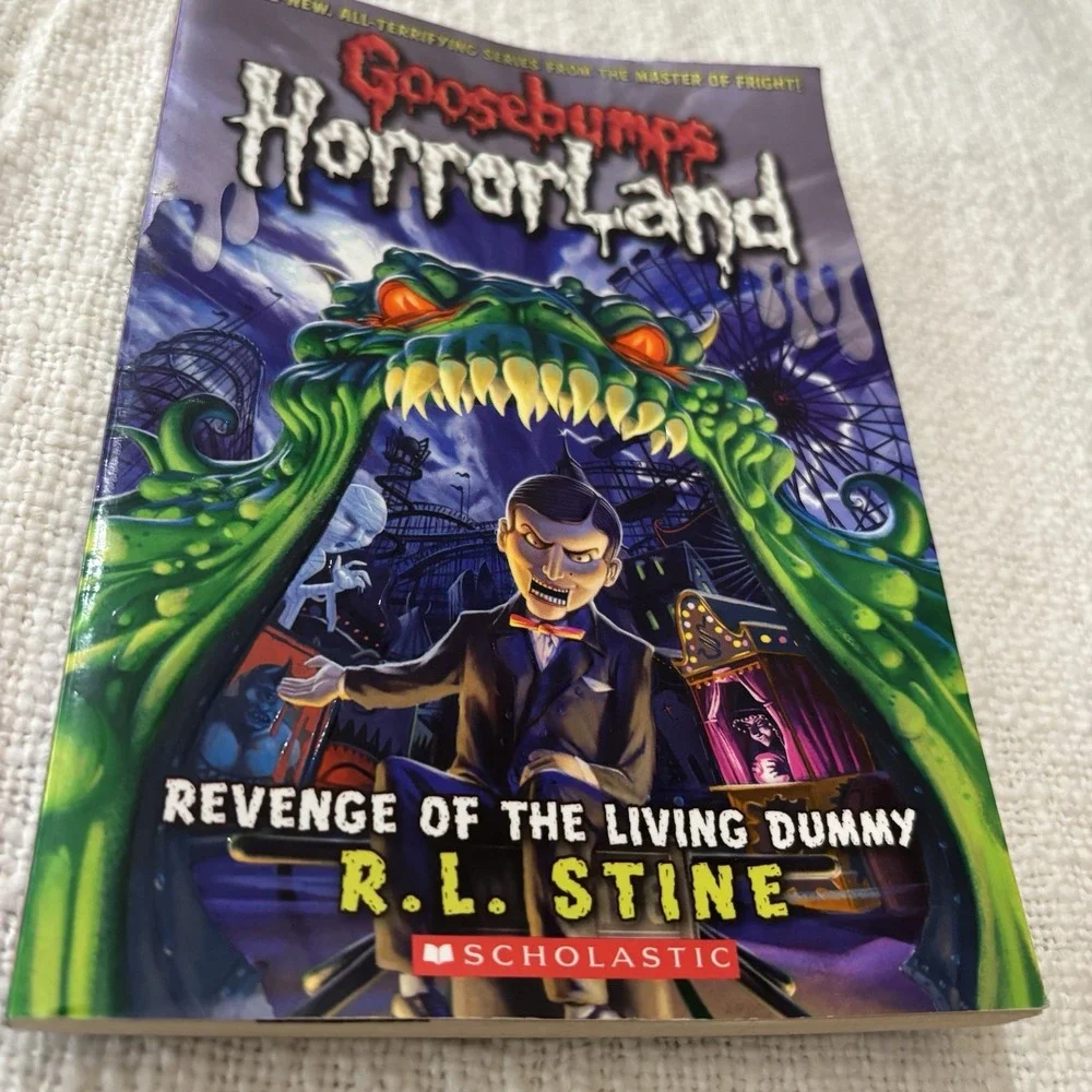 Goosebumps HorrorLand 1: Revenge of the Living Dummy Paperback Book Pre Teen‎